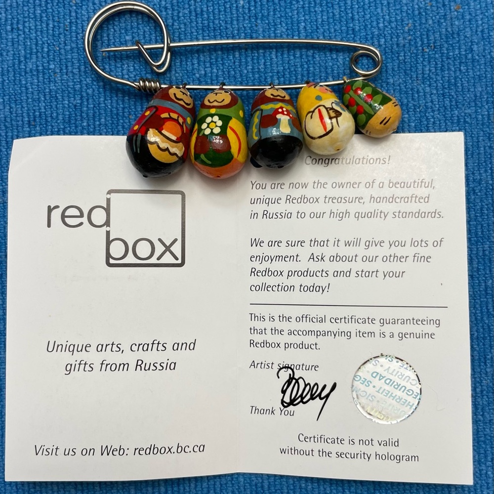 Russian Handmade Brooch- goldilocks and the three Bears